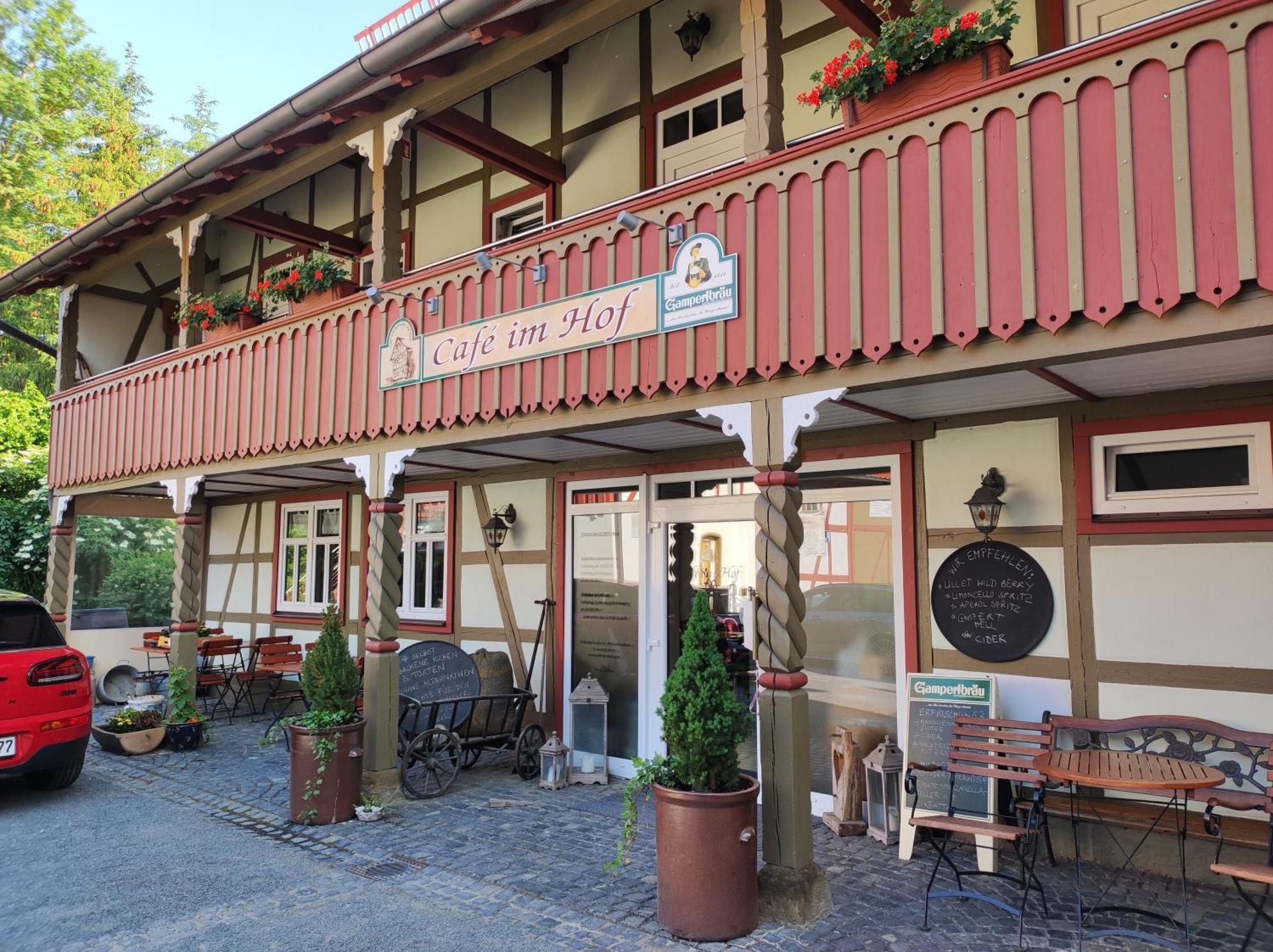 Cafe Im Hof- Bed & Breakfast Streufdorf 외부 사진