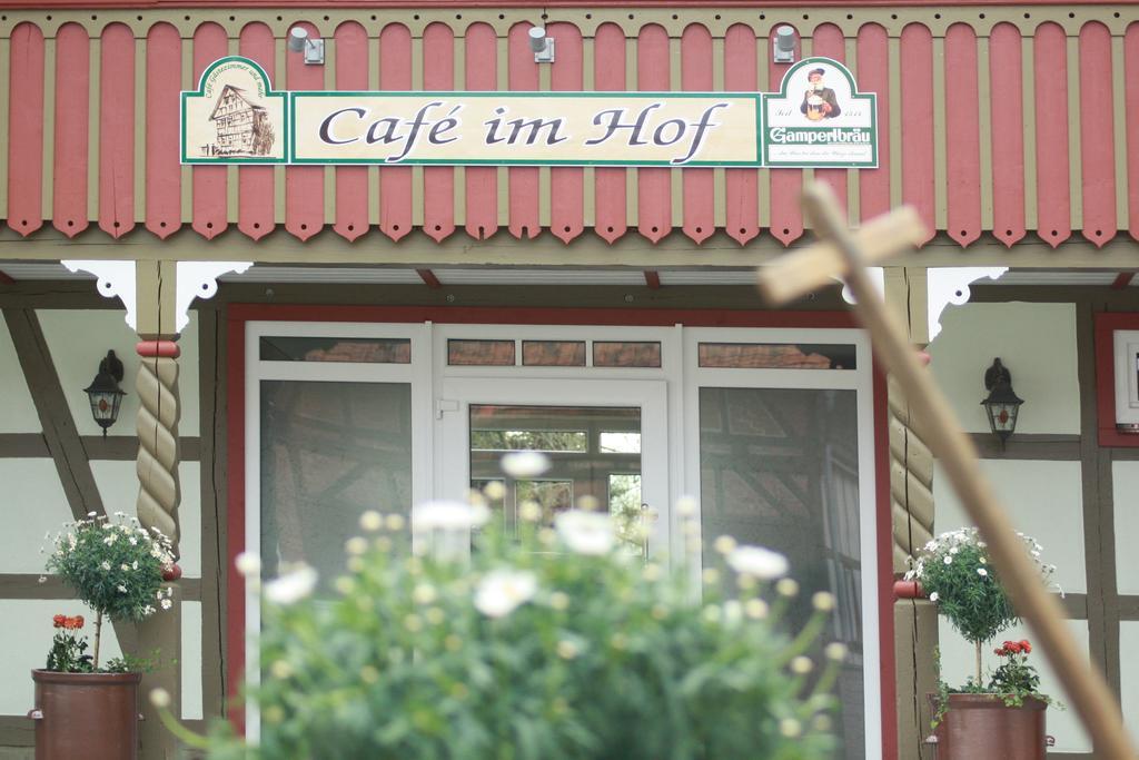 Cafe Im Hof- Bed & Breakfast Streufdorf 외부 사진