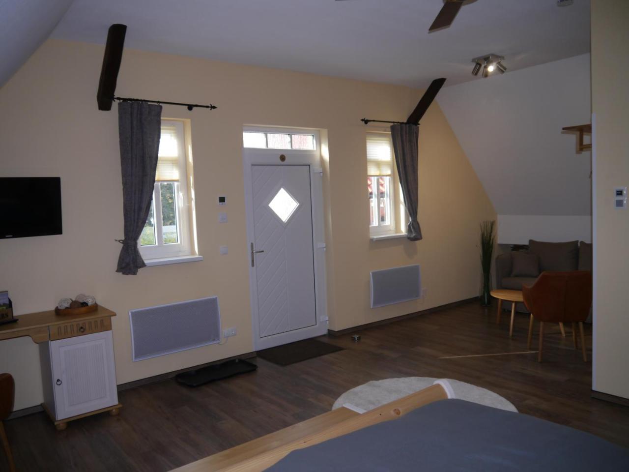 Cafe Im Hof- Bed & Breakfast Streufdorf 외부 사진